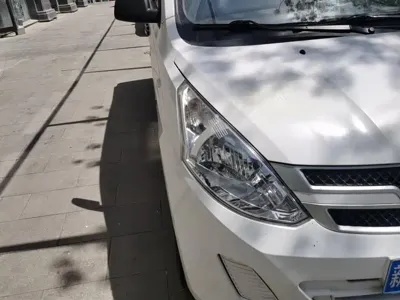 Wuling Rongguang V
