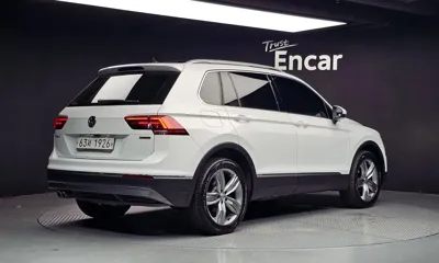 Volkswagen Tiguan 2018, 97228 км, за 14332.26 USD