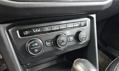 Volkswagen Tiguan 2018, 97228 км, за 14332.26 USD - фото 17