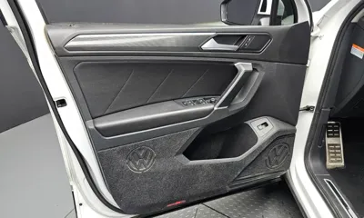 Volkswagen Tiguan 2018, 97228 км, за 14332.26 USD - фото 24