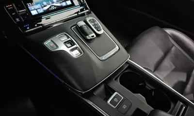Hyundai Grandeur 2023, 105397 км, за 15302.46 USD - фото 9