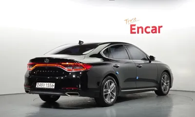 Hyundai Grandeur 2018, 86913 км, за 10174.61 USD