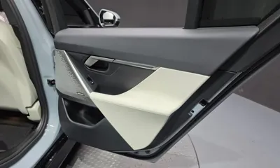 BMW 5-Series 2025, 2086 км, за 50726.03 USD - фото 25