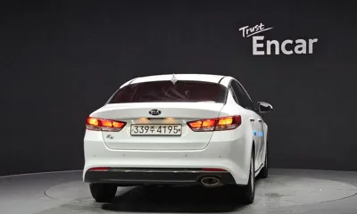 Kia K5 2018, 217870 км, за 4225.44 USD