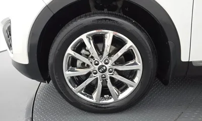 Kia Sorento 2016, 125716 км, за 7811.47 USD