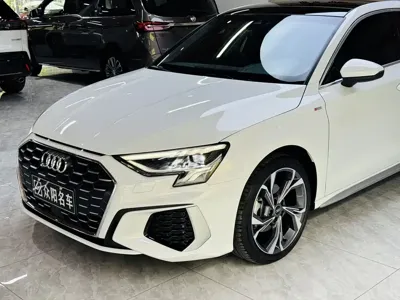 Audi A3 2024, 32000 км, за 19687.67 USD - фото 6