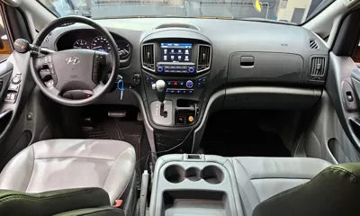 Hyundai Starex