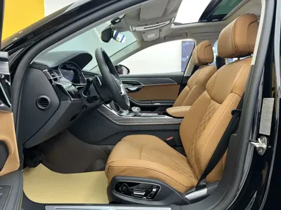 Audi A8 2023, 32000 км, за 85420.32 USD