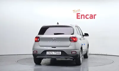 Hyundai Venue 2020, 49806 км, за 9692.96 USD