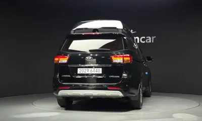 Kia Canival 2017, 130699 км, за 6039.12 USD
