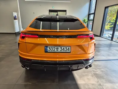 Lamborghini Urus 2022, 29500 км, за 221498.49 USD