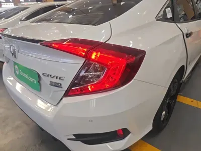 Honda Civic 2020, 35400 км, за 9314.12 USD - фото 8