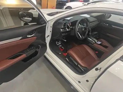 Honda Civic 2020, 35400 км, за 9314.12 USD - фото 16