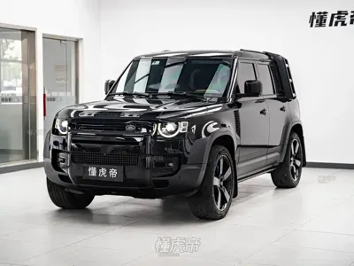 Land Rover Defender · 2023 год