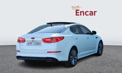 Kia K5 2014, 128514 км, за 4735.6 USD