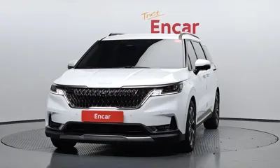 Kia Canival 2023, 24873 км, за 22474.9 USD