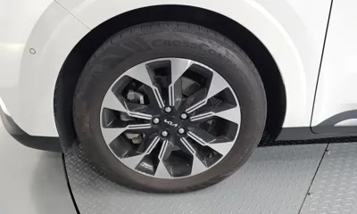 Kia Canival 2023, 24873 км, за 22474.9 USD