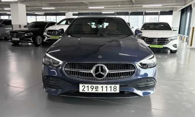 Mercedes-Benz C-Class 2025, 12000 км, за 28623.5 USD