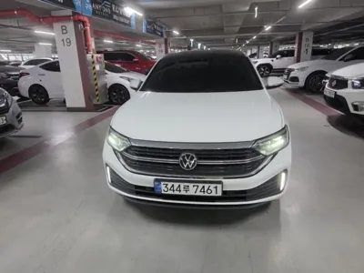 Volkswagen Jetta · 2024 год