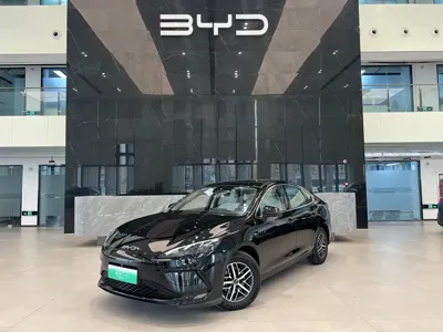BYD Seal 05 DM-i · 2025 год