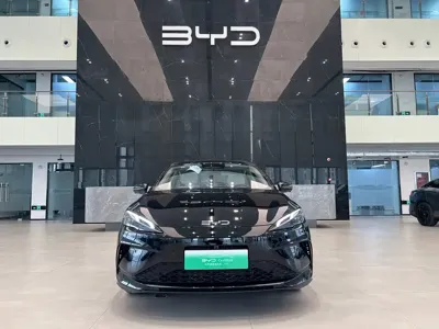 BYD Seal 05 DM-i 2025, 11700 км, за 10711.98 USD