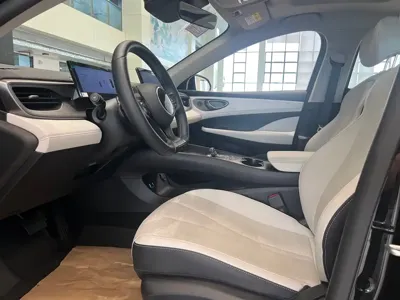 BYD Seal 05 DM-i 2025, 11700 км, за 10711.98 USD - фото 6