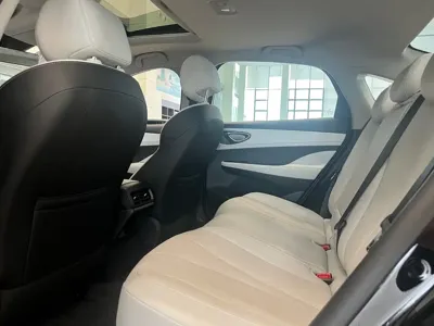 BYD Seal 05 DM-i 2025, 11700 км, за 10711.98 USD - фото 7