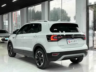 Volkswagen Tacqua 2022, 29500 км, за 14572.56 USD