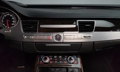 Audi A8 2015, 141993 км, за 14375.74 USD - фото 13