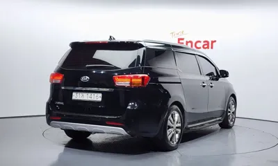 Kia Canival 2018, 109137 км, за 7488.44 USD