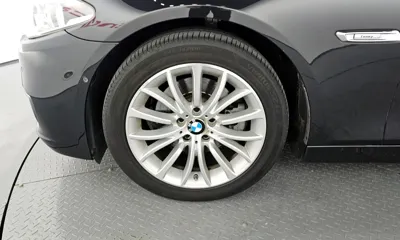 BMW 5-Series 2015, 118206 км, за 8473.46 USD