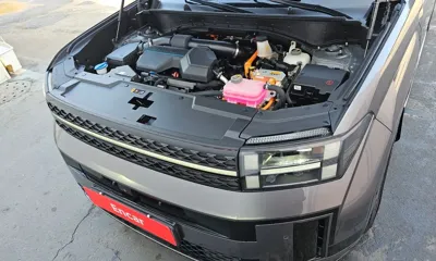 Hyundai Santafe 2024, 35547 км, за 24777 USD - фото 6