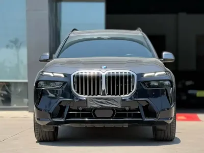 BMW X7 2023, 50000 км, за 78014.97 USD