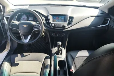 Chevrolet Cavalier 2018, 115900 км, за 5248 USD - фото 12