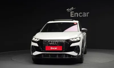 Audi Q4 e-tron 2022, 68941 км, за 21483.36 USD