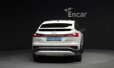 Audi Q4 e-tron 2022, 68941 км, за 21483.36 USD