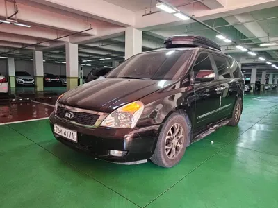 Kia Canival · 2013 год