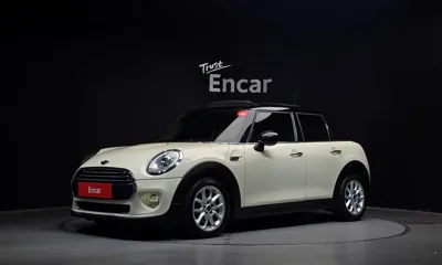MINI Cooper · 2015 год