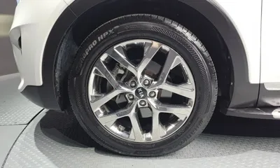 Kia Sorento 2020, 80443 км, за 13976.46 USD