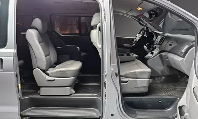 Hyundai Starex 2019, 80375 км, за 12473.72 USD - фото 10