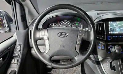 Hyundai Starex 2019, 80375 км, за 12473.72 USD - фото 13