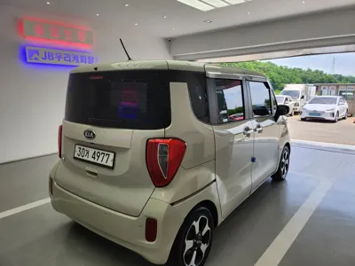 Kia Ray 2012, 100536 км, за 3838.15 USD