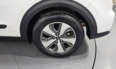 Kia Niro 2017, 158743 км, за 6761.19 USD - фото 21