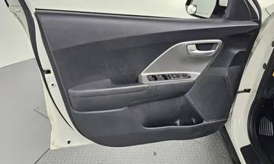 Kia Niro 2017, 158743 км, за 6761.19 USD - фото 24