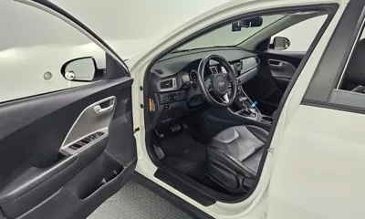 Kia Niro 2017, 158743 км, за 6761.19 USD - фото 26