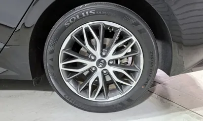 Kia K5 2021, 139125 км, за 10212.86 USD