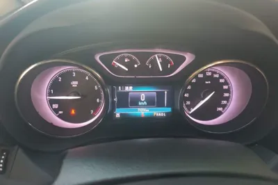 Buick Envision 2018, 71300 км, за 10544 USD - фото 11