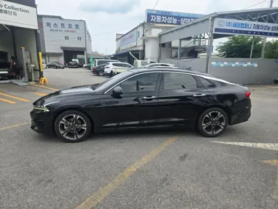 Kia K5 2023, 113628 км, за 17581.55 USD