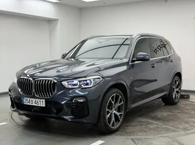 BMW X5 · 2021 год