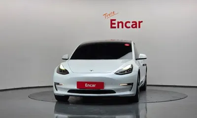 Tesla Model 3 2021, 83711 км, за 22335.08 USD